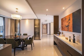 Dining - Tyms Gubei Apt 3BR 2BA near Takashimaya (Shanghai)