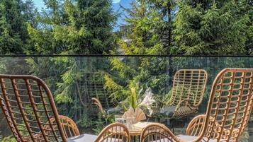 Comfort studio suite, uitzicht op bergen | Terrein van de accommodatie