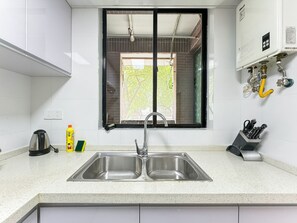 Interior - Tyms Gubei  2BR Apt near Gubei Road (Shanghai)