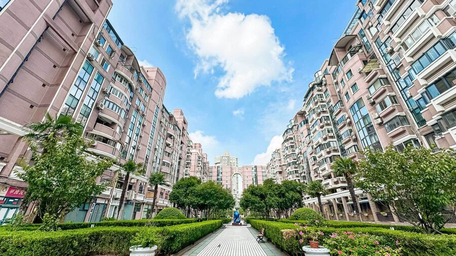Tyms Gubei 2BR Apt near Gubei Road