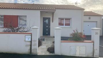 Comfort huis, uitzicht op tuin | Een strijkplank/strijkijzer, gratis wifi