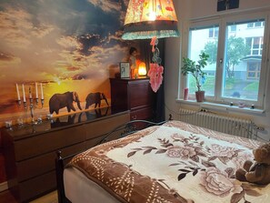 1 bedroom, Internet, bed sheets - Playful temple with genuine meetings for big&small (Hägersten)