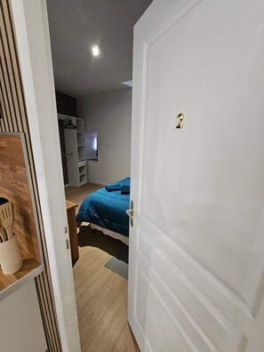 Accès Internet, draps fournis