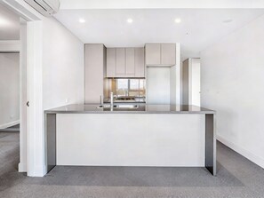 Fridge, microwave, oven, stovetop - Sydney Olympic  Park (Sydney Olympic Park)