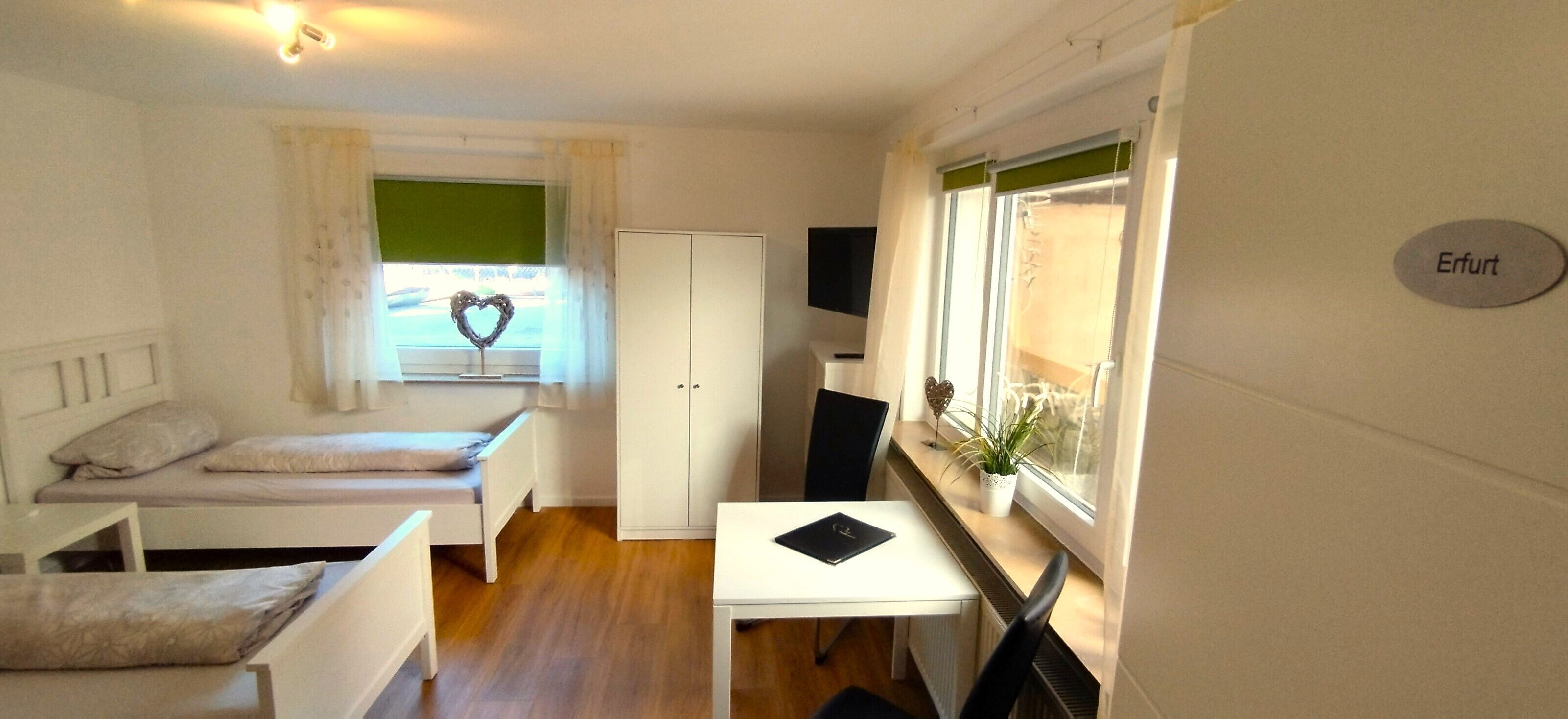 熨斗/熨衣板、WiFi、床单