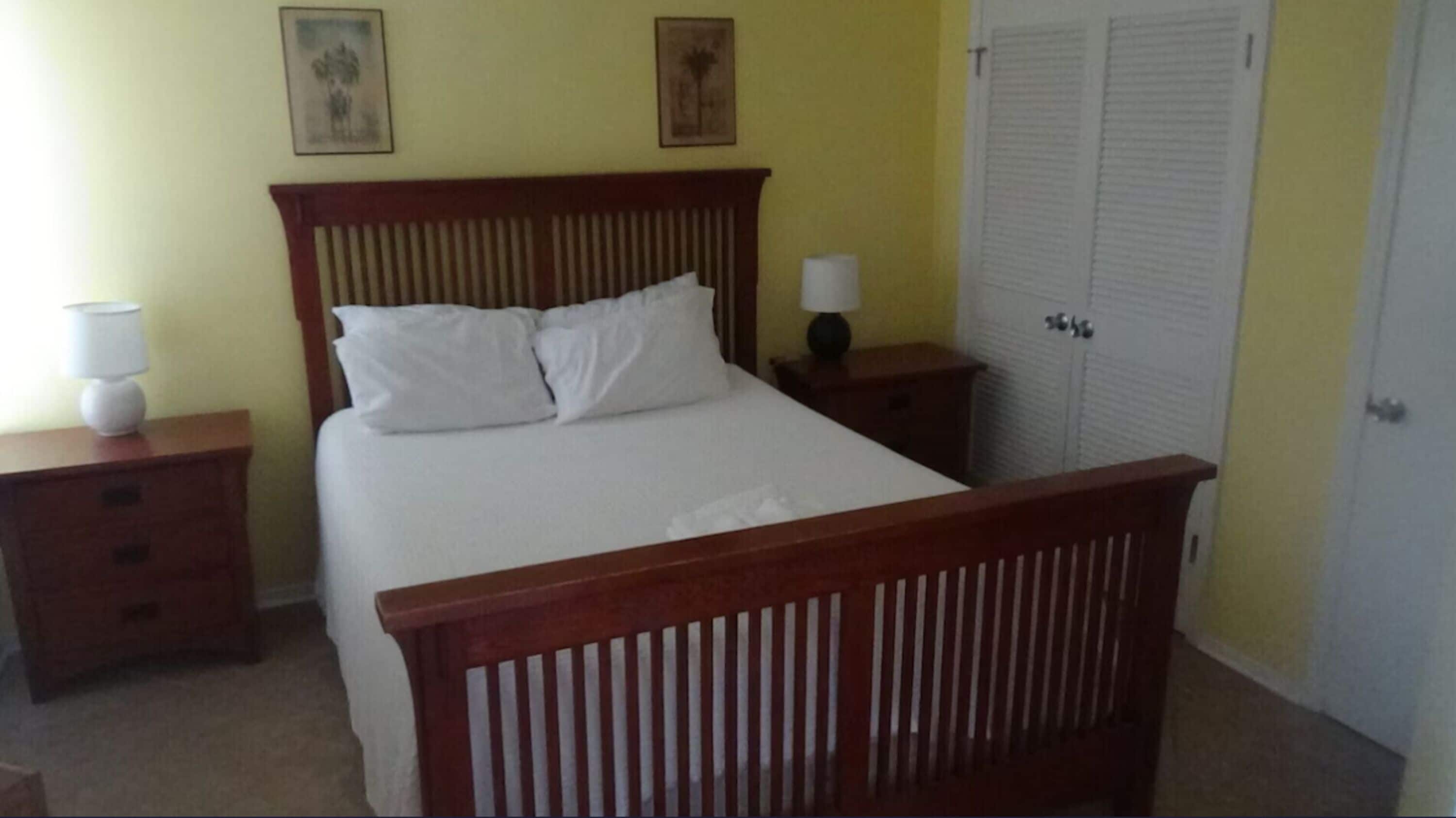 Kondominium Khas, 2 kamar tidur, patio, pemandangan pantai | Didekorasi berbeda-beda dan dilengkapi dengan perabotan berbeda-beda