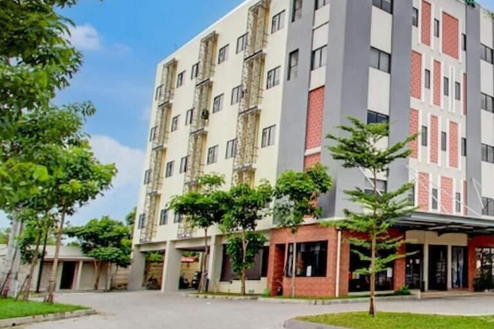 Townhouse Oak near The Park Mall Solo