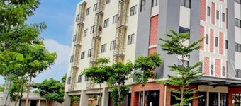 タウンハウス オーク ニア ザ パークモール ソロ