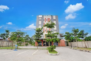 Exterior - Townhouse Oak near The Park Mall Solo (Solo)