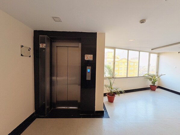 Interior - Hotel Bensen Puri (Puri)