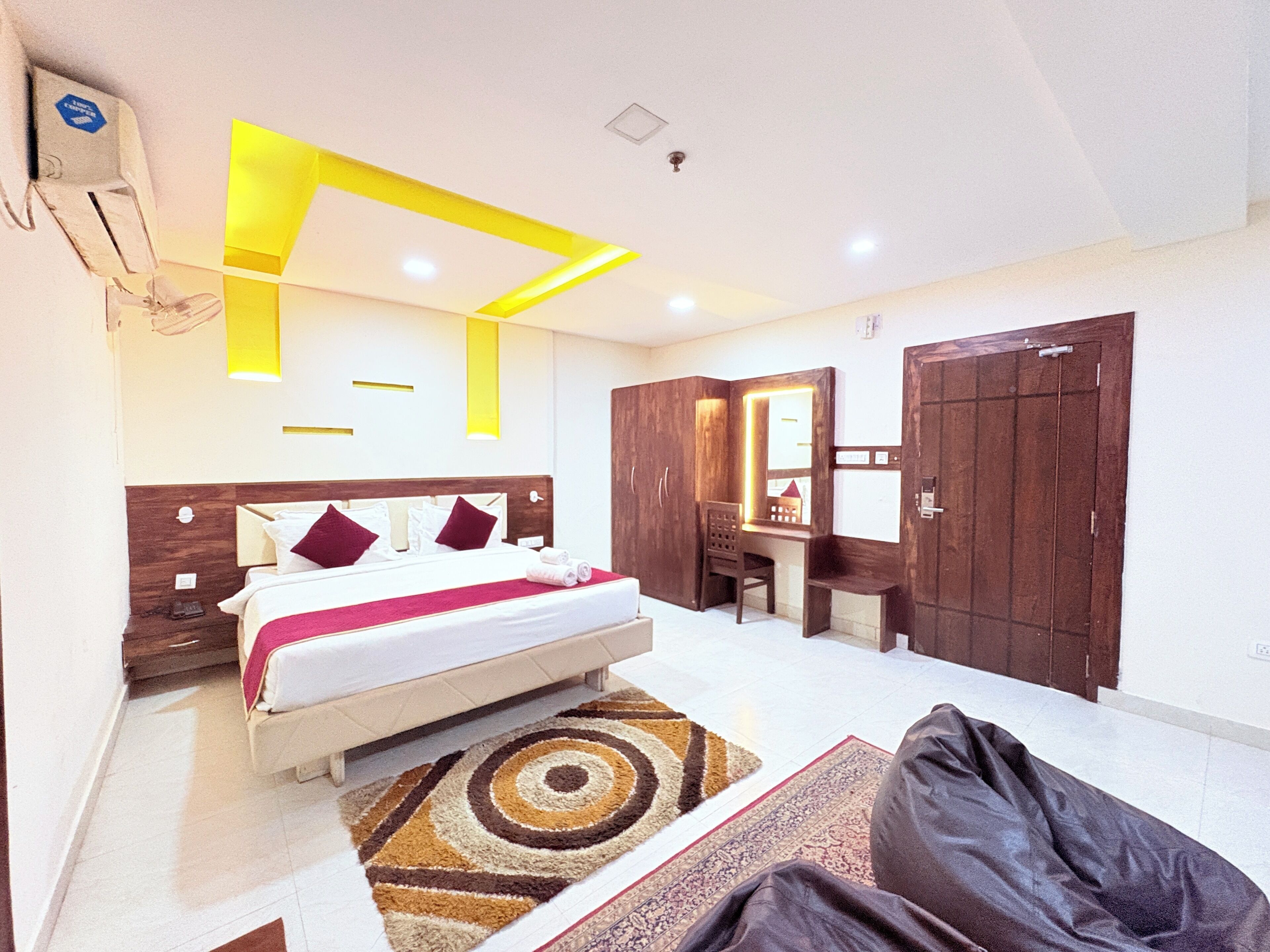 Grand Room, City View | View from room