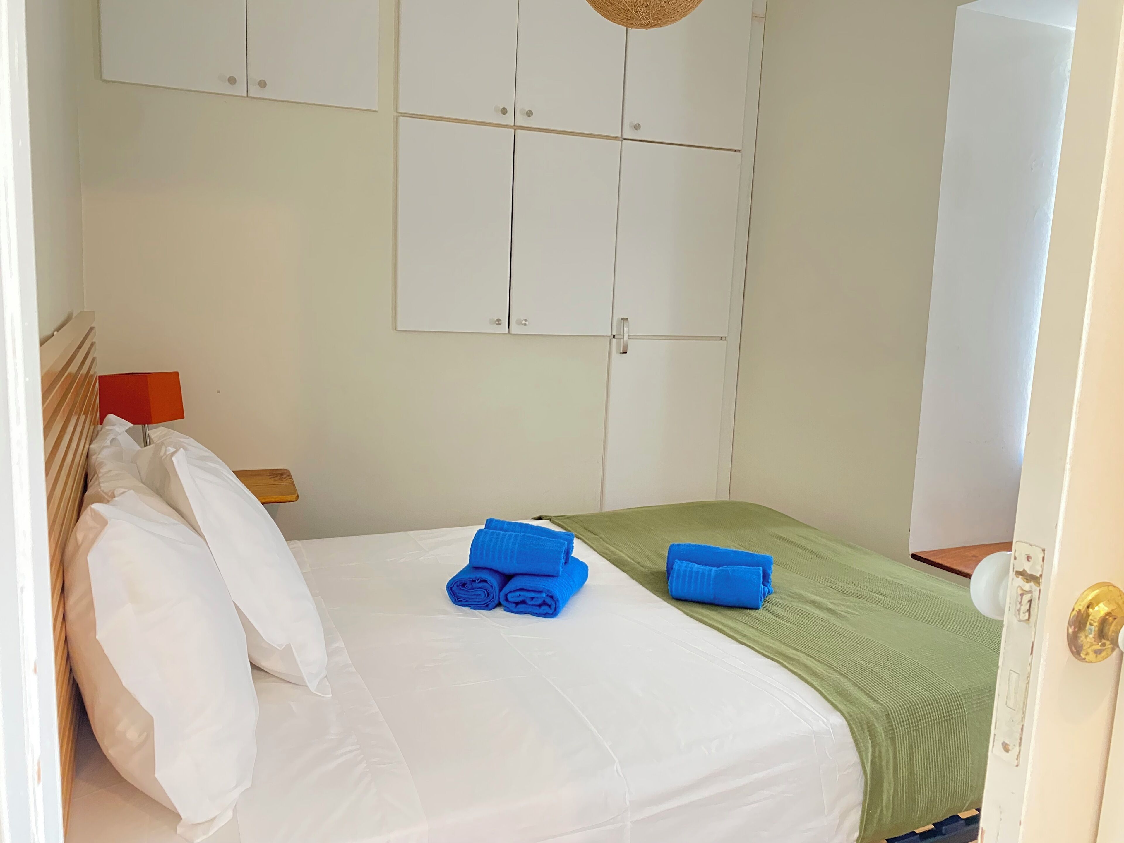 Iron/ironing board, travel cot, free WiFi, bed sheets