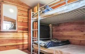 1 bedroom, travel crib, free WiFi