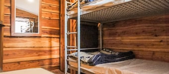 Amazing home in Ocypel with sauna