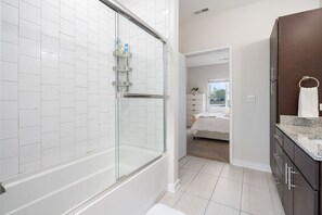 Shower, towels