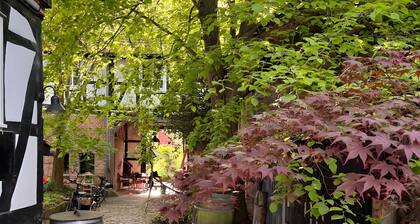 Wunderschöne Ferienwohnung am Gänsemarkt – Ruhe & Charme im historischen Fachwerkhaus