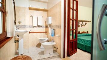 Appartement Classique, vue jardin | Salle de bain