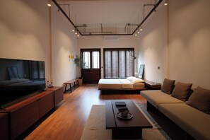 1 bedroom, WiFi, bed sheets - Sohome Studio Apt - Heart of Phnom Penh City (Phnom Penh)