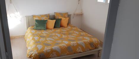 Bügeleisen/Bügelbrett, WLAN, Bettwäsche