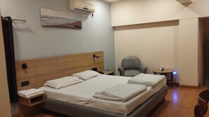 House | 1 bedroom - Townhouse Naksalbari Railway Station (Siliguri)