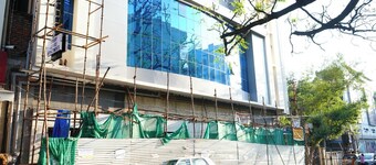 AM SUITES LUXURY SERVICE APARTMENTS