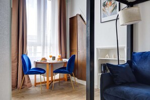 Interior - Cozy Studio for 2 in the Heart of Le Marais (Paris)