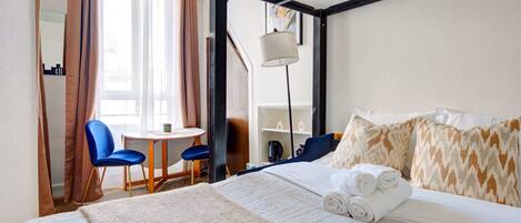 Desk, iron/ironing board, travel crib, WiFi