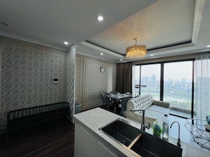 Living area - Lina - Luu Tru Cong Tac Nghi Duong (Nam Tu Liem)