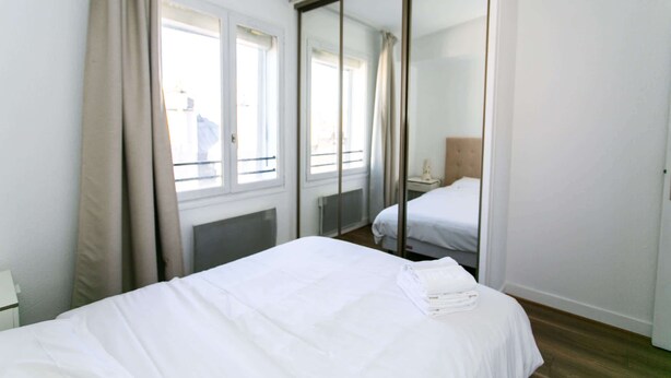 Unclassified image, 1 of 20, button - Le Marais - 1BR by Pompidou (Paris)
