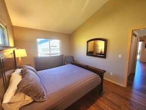 Bügeleisen/Bügelbrett, Bettwäsche