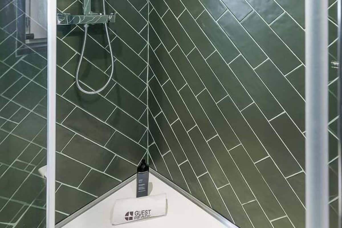 Studio (Studio Apartment) | Schreibtisch, laptopgeeigneter Arbeitsplatz, Bügeleisen/Bügelbrett