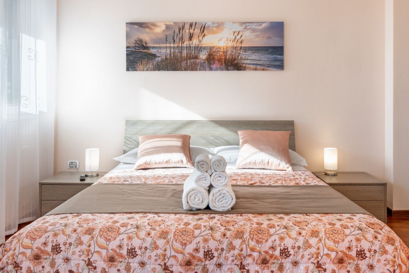 2 bedrooms, iron/ironing board