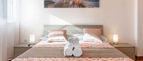 2 bedrooms, iron/ironing board