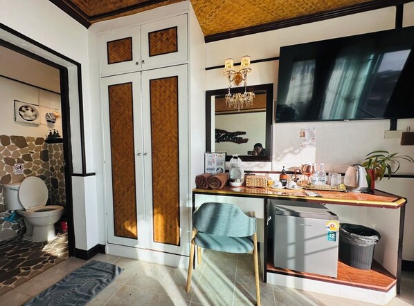 Vila, balkon, pemandangan laut | Interior