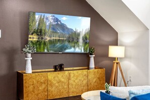 Interior - Oak Lawn 1 Bed Loft I Hospitals & Nightlife (Dallas)