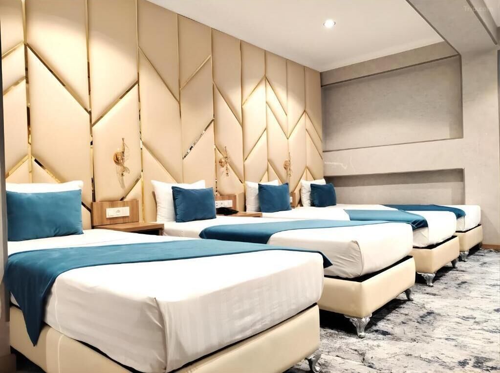 Quadruple Room, City View | Spa