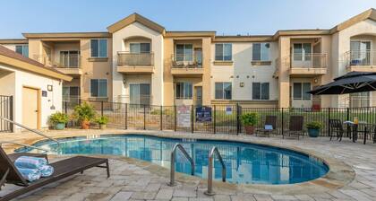Cedar Park Apt | Pool, Gym, WiFi, Kitchen, Laundry