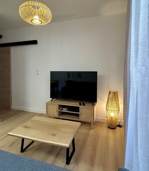 Living area - Relaxation & Private Sauna : T2 Cosy - St-Géraud (Aurillac)