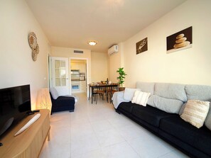 TV - Apolo XVIII by Interhome (Calpe/Calp)