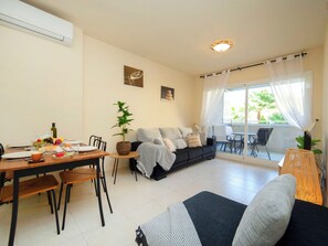 TV - Apolo XVIII by Interhome (Calpe/Calp)