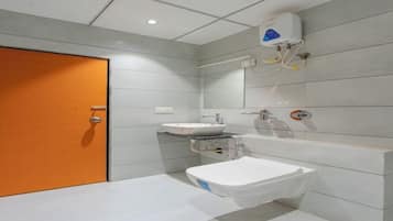 Familierom | Bad | Dusj, håndklær, såpe og sjampo