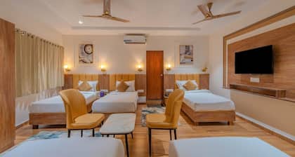 Hotel TGR