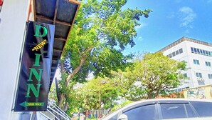 Ảnh chưa phân loại, 5 trong số 18 ảnh, nút