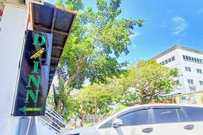 Property grounds - D New Inn Mactan (Lapu-Lapu)