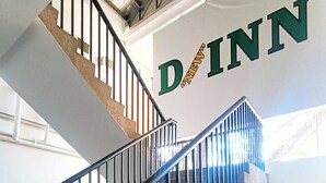 Ảnh chưa phân loại, 3 trong số 18 ảnh, nút