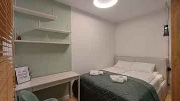 Comfort Apartment, Balcony, Courtyard View | Blackout drapes, iron/ironing board, free WiFi