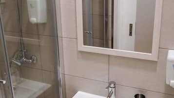 Apartment (Room)