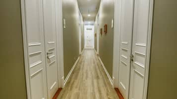 Apartment (Room) | Bed sheets