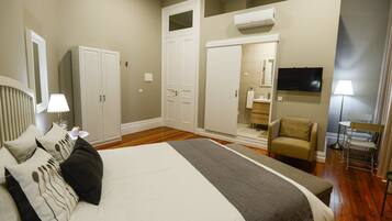 Apartment (Room) | Exterior