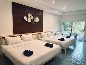 Villa Classique, balcon, vue jardin